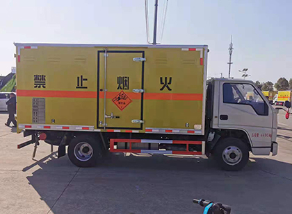 长兴爆破器材运输车